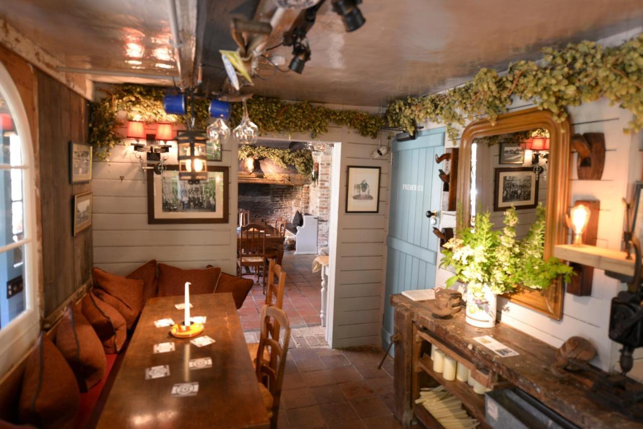 The Woolpack Inn Wavehorne Eksteriør billede